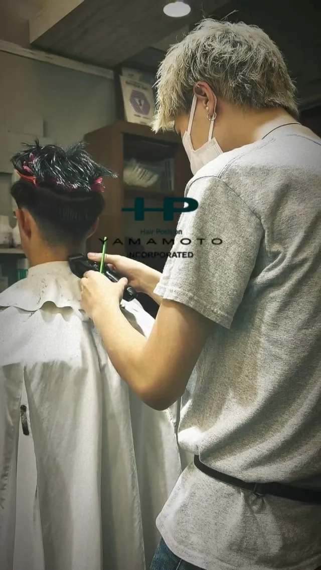 営業後のカットレッスン♪

モデルの皆様ご協力有難うございました🙇‍♂️

#ヘアーポジションヤマモト 
#メンズサロン
#メンズカット
#芦屋メンズサロン
#住吉メンズサロン
#神戸メンズサロン
#barbershop 
#barber